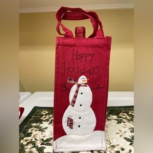 NWOT Christmas Wine Gift Bag “Happy Holidays” Snowman.